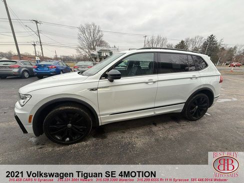 Used 2021 Volkswagen Tiguan SE R-Line image 3