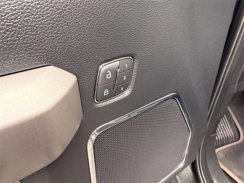 Used 2019 Ford F150 Platinum w/ Equipment Group 701A Luxury image 11