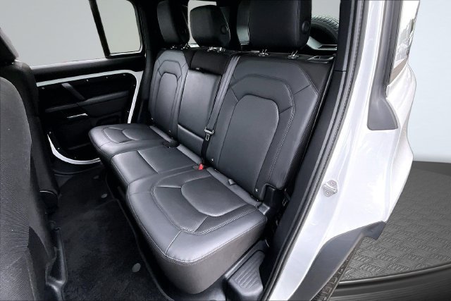Used 2025 Land Rover Defender 110 S AWD/4WD image 22