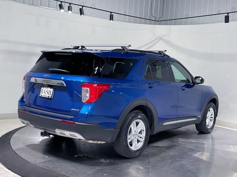 Used 2022 Ford Explorer XLT w/ Equipment Group 202A AWD/4WD image 11