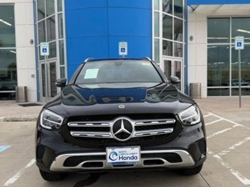 Used 2021 Mercedes-Benz GLC 300 image 4