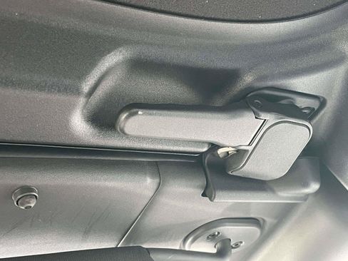 Used 2010 Ford Mustang GT RWD image 24