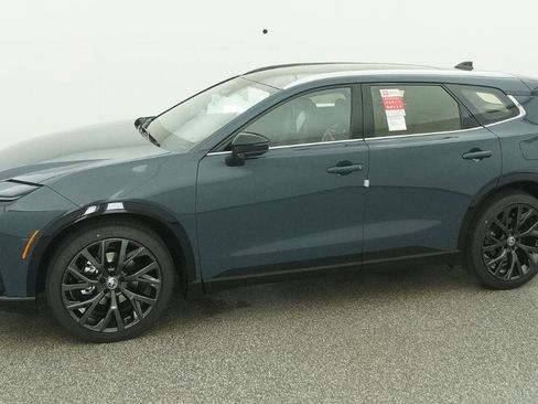 New 2026 Toyota Crown Signia image 11