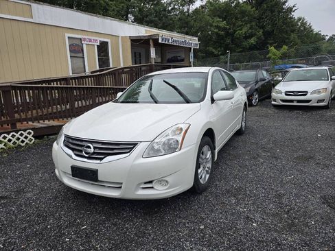 Used 2010 Nissan Altima 2.5 S w/ Convenience Pkg FWD image 5