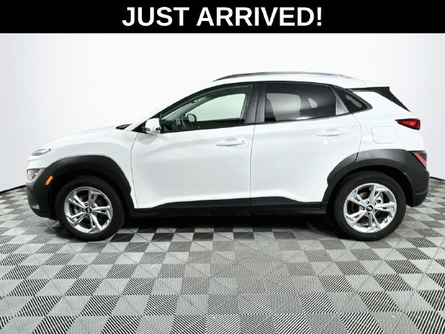 Certified 2023 Hyundai Kona SEL w/ Convenience Package FWD image 3