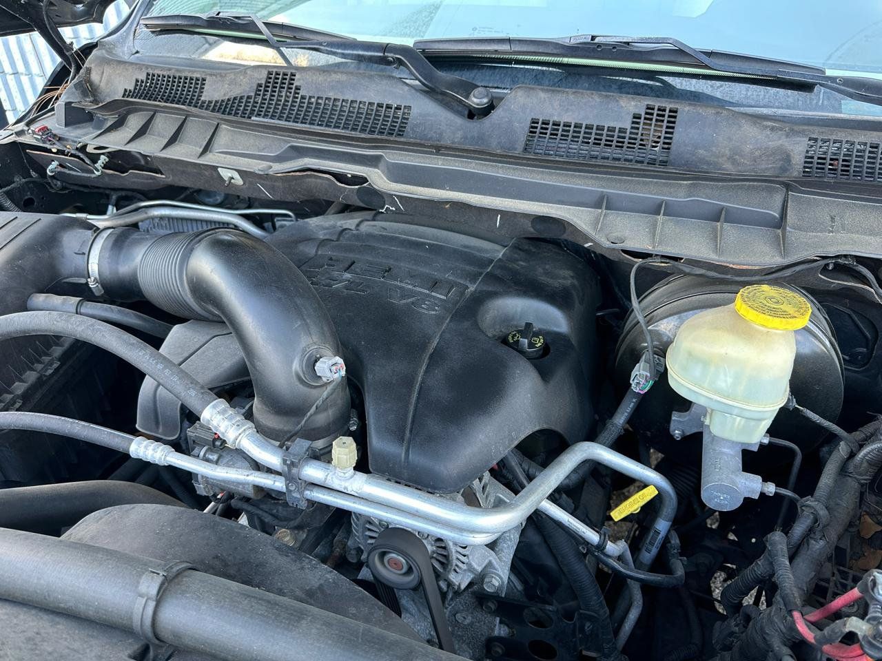 Used 2017 RAM 1500 Laramie RWD image 59