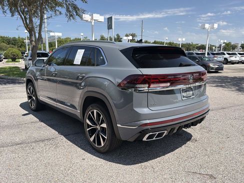 Used 2025 Volkswagen Atlas Cross Sport SEL Premium R-Line AWD/4WD image 5