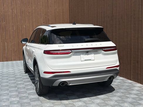 Used 2023 Lincoln Corsair Reserve w/ Equipment Group 201A AWD/4WD image 17