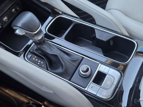 Certified 2024 Kia Telluride SX image 18