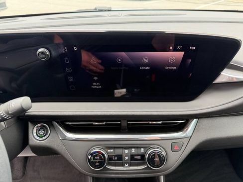 Used 2024 Buick Envista Preferred FWD image 26