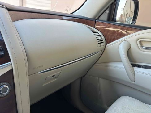 Used 2018 INFINITI QX80 4WD w/ Driver Assistance Package image 32