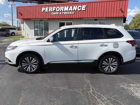 Used 2019 Mitsubishi Outlander SEL AWD/4WD image 13