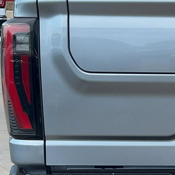 Used 2025 GMC Sierra 3500 AT4 w/ AT4 Premium Plus Package AWD/4WD image 16
