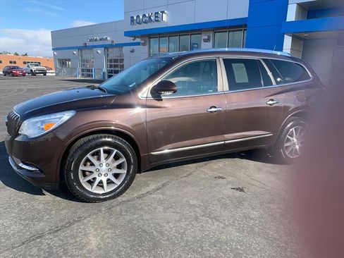 Used 2017 Buick Enclave Leather image 2
