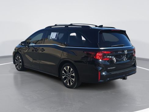 Used 2025 Honda Odyssey Elite image 5