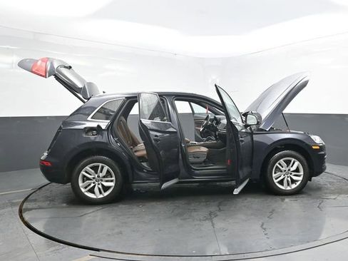 Used 2020 Audi Q5 2.0T Premium w/ Convenience Package image 45
