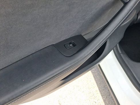 Used 2021 Tesla Model Y Performance AWD/4WD image 12