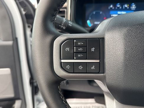 Used 2026 Ford F450 Lariat w/ FX4 Off-Road Package image 27