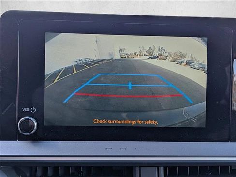 Used 2025 Toyota Prius LE image 11