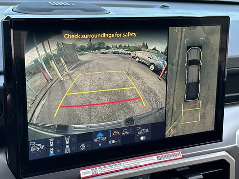 New 2025 Toyota Tacoma TRD Off-Road image 18