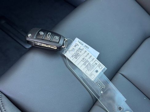 New 2025 Audi Q3 2.0T Premium image 37