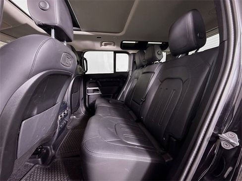 Certified 2022 Land Rover Defender 110 SE image 24