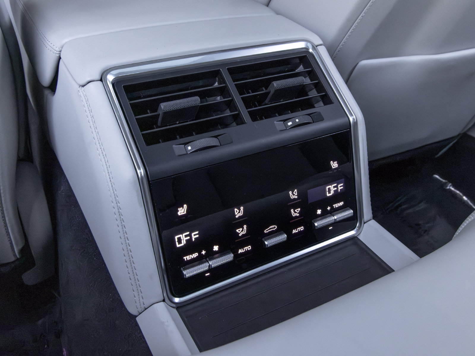 Certified 2022 Porsche Panamera 4S AWD/4WD image 44