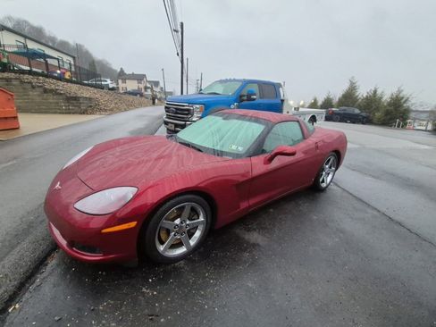 Used 2007 Chevrolet Corvette Coupe w/ Preferred Equipment Group image 4