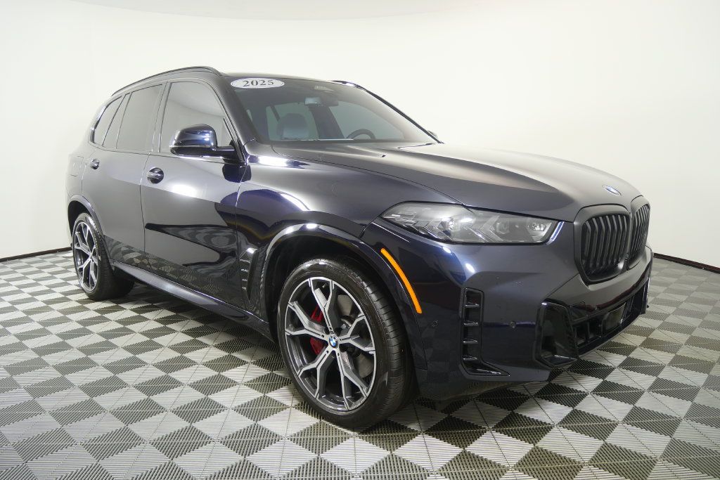Used 2025 BMW X5 xDrive40i w/ M Sport Package AWD/4WD image 2