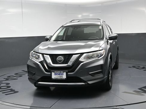 Used 2019 Nissan Rogue SV w/ Premium Package AWD/4WD image 5