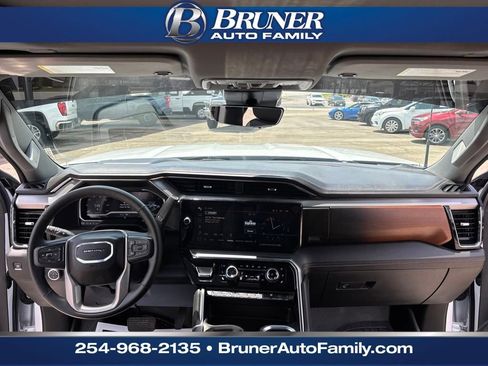 Used 2024 GMC Sierra 3500 Denali w/ Denali Reserve Package image 19