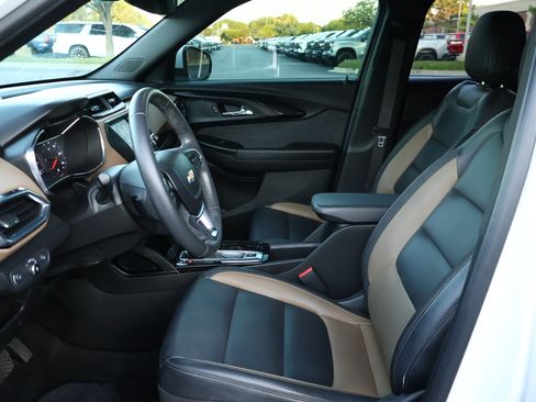 Used 2021 Chevrolet TrailBlazer ACTIV w/ Driver Confidence Package FWD image 9