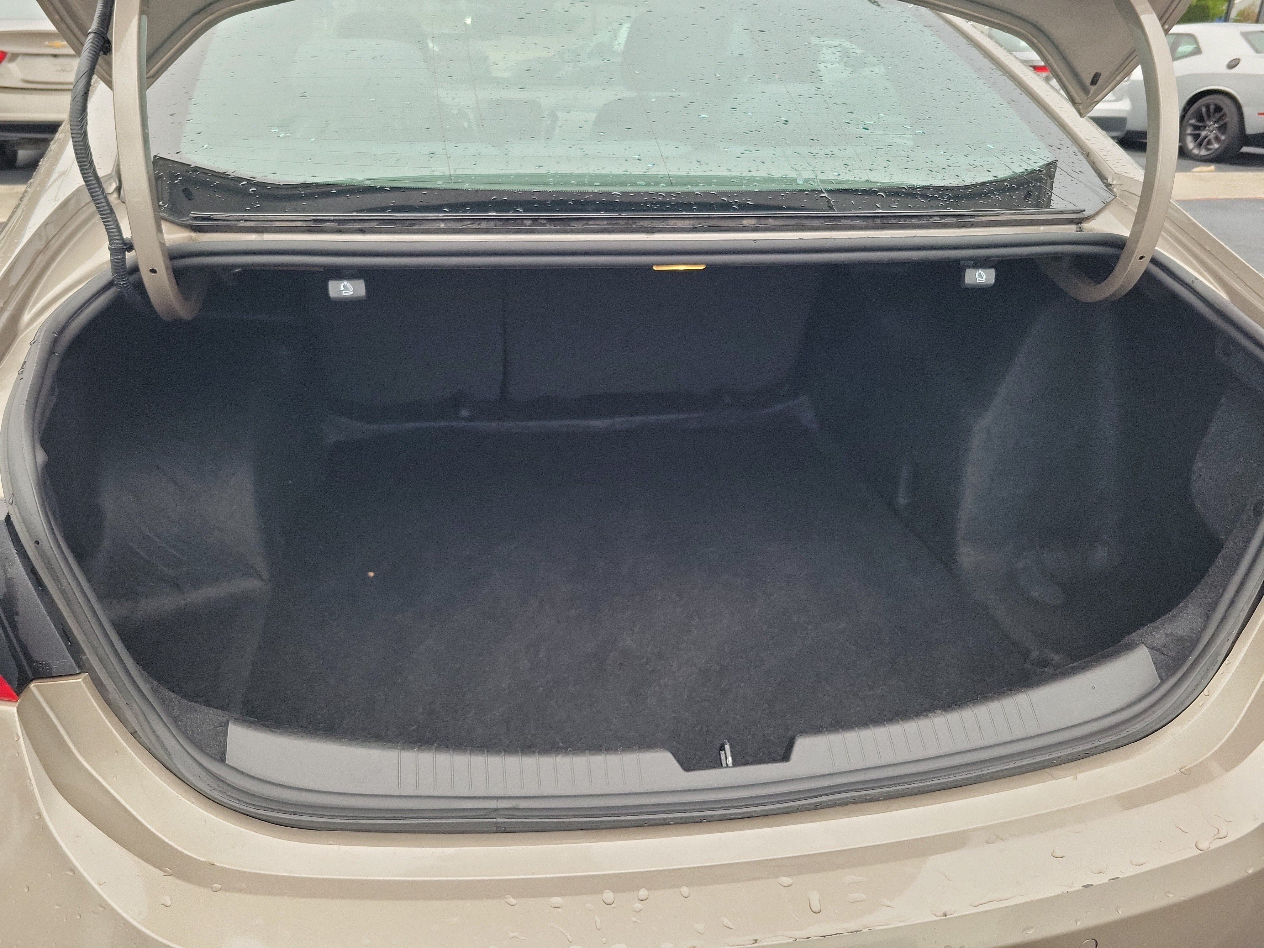 Used 2025 Chevrolet Malibu LT FWD image 7