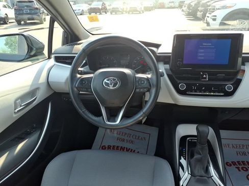 Used 2024 Toyota Corolla SE FWD image 12