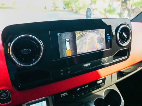 Used 2019 Mercedes-Benz Sprinter 4x4 170 image 35