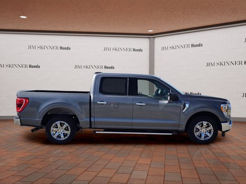 Used 2021 Ford F150 XLT w/ Equipment Group 302A High RWD image 8