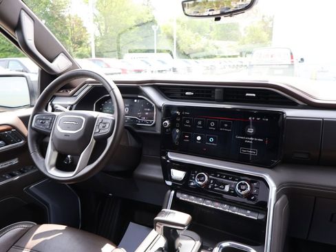 Used 2023 GMC Sierra 1500 Denali w/ Denali Reserve Package AWD/4WD image 31