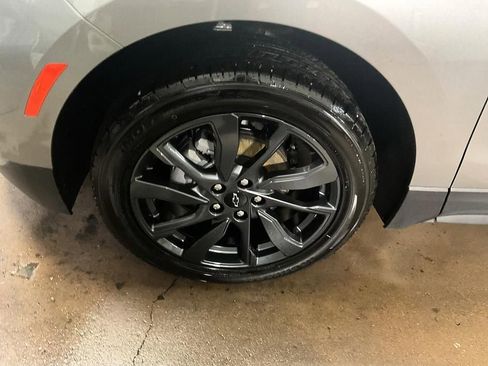 Used 2023 Chevrolet Equinox RS image 15