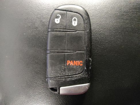 Used 2018 Dodge Journey SE w/ Connectivity Group image 32