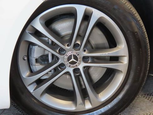 Used 2020 Mercedes-Benz A 220 image 6