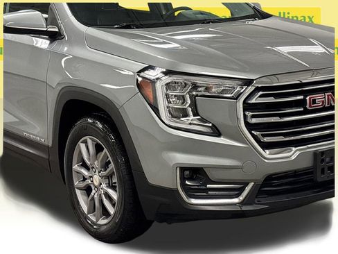 Certified 2024 GMC Terrain SLT image 5