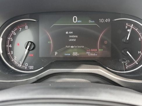 Used 2025 Toyota RAV4 XLE FWD image 24