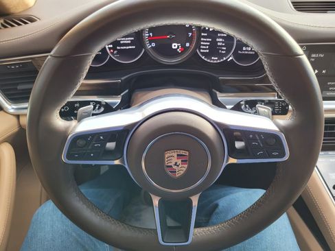 Used 2017 Porsche Panamera Turbo image 29