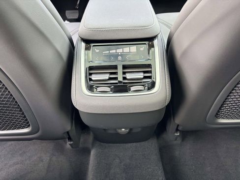 New 2026 Volvo XC90 B6 Plus w/ Protection Package Premier image 32