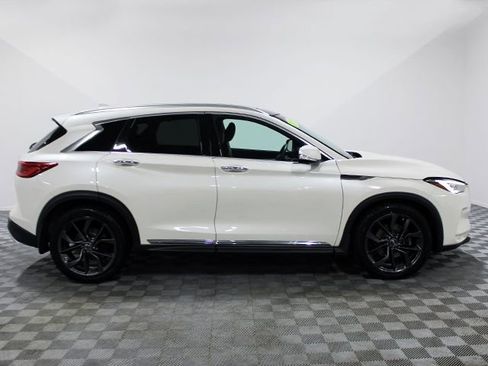 Used 2019 INFINITI QX50 Essential w/ Sensory Package AWD/4WD image 7