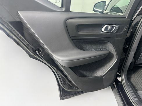 Used 2023 Volvo XC40 B5 Plus w/ Driver Assist Package AWD/4WD image 28