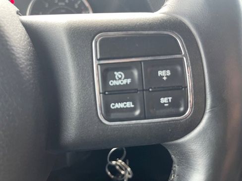 Used 2011 Jeep Wrangler Unlimited Rubicon w/ Connectivity Group image 23