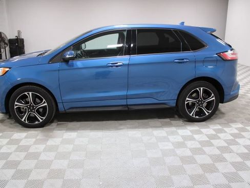 Used 2020 Ford Edge ST w/ Cold Weather Package image 4