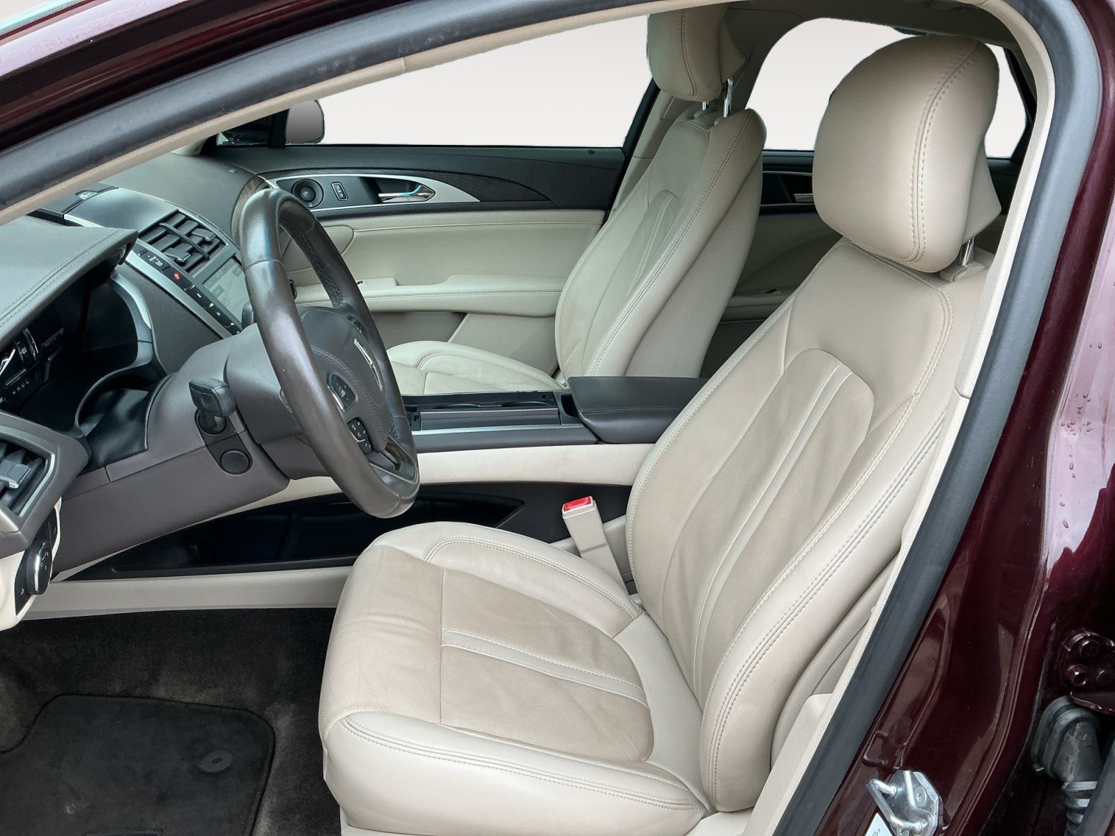 Used 2018 Lincoln MKZ Reserve w/ Climate Package FWD image 9