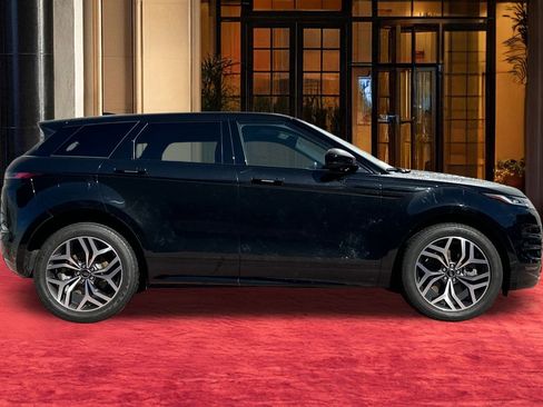 Certified 2022 Land Rover Range Rover Evoque R-Dynamic SE image 9